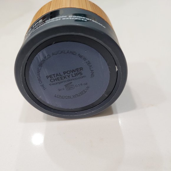 THE ORGANIC SKIN CO. CHEEKY LIP AND CHEEK TINT IN PETAL POWER - Picture 6 of 9